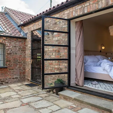 Holiday home Tofy York